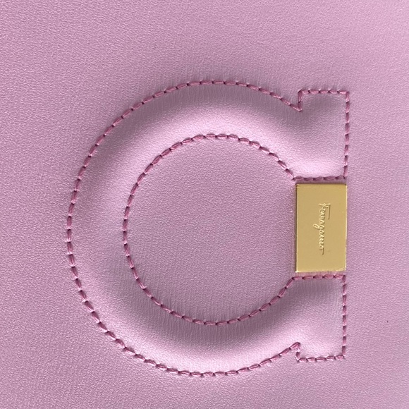 Brand New Ferragamo Wallet - Picture 2 of 4